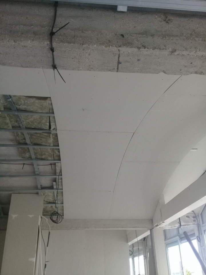 Doublage de plafond suspendu en Île de France