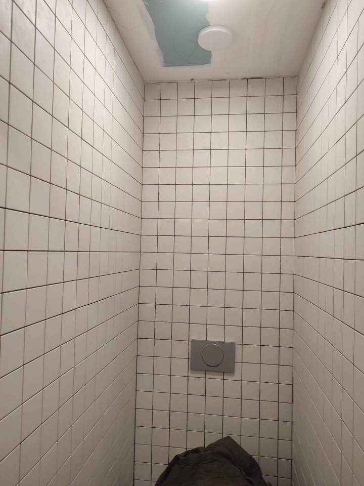 Habillage de toilette suspendueen Île de France