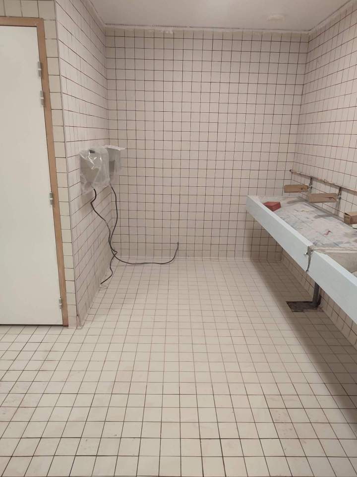 Installation de lavabo collectif en Île de France