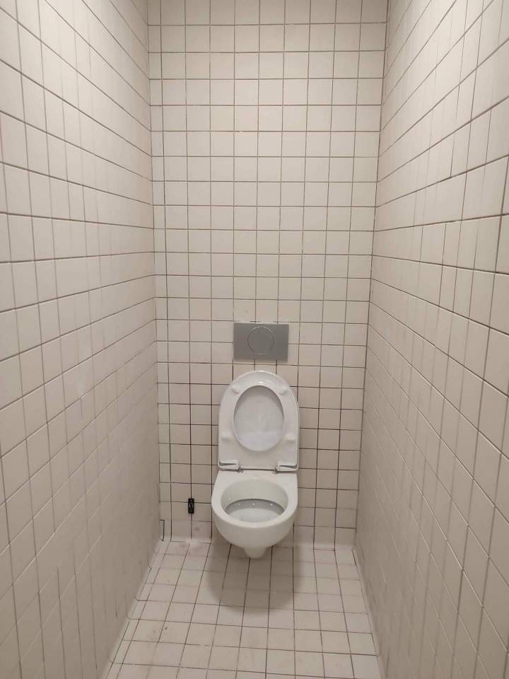Installation de toilettes individuellesen Île de France